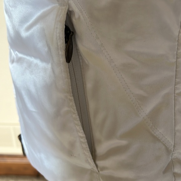 Nike white, silver reversible puffer vest - Picture 2 of 7